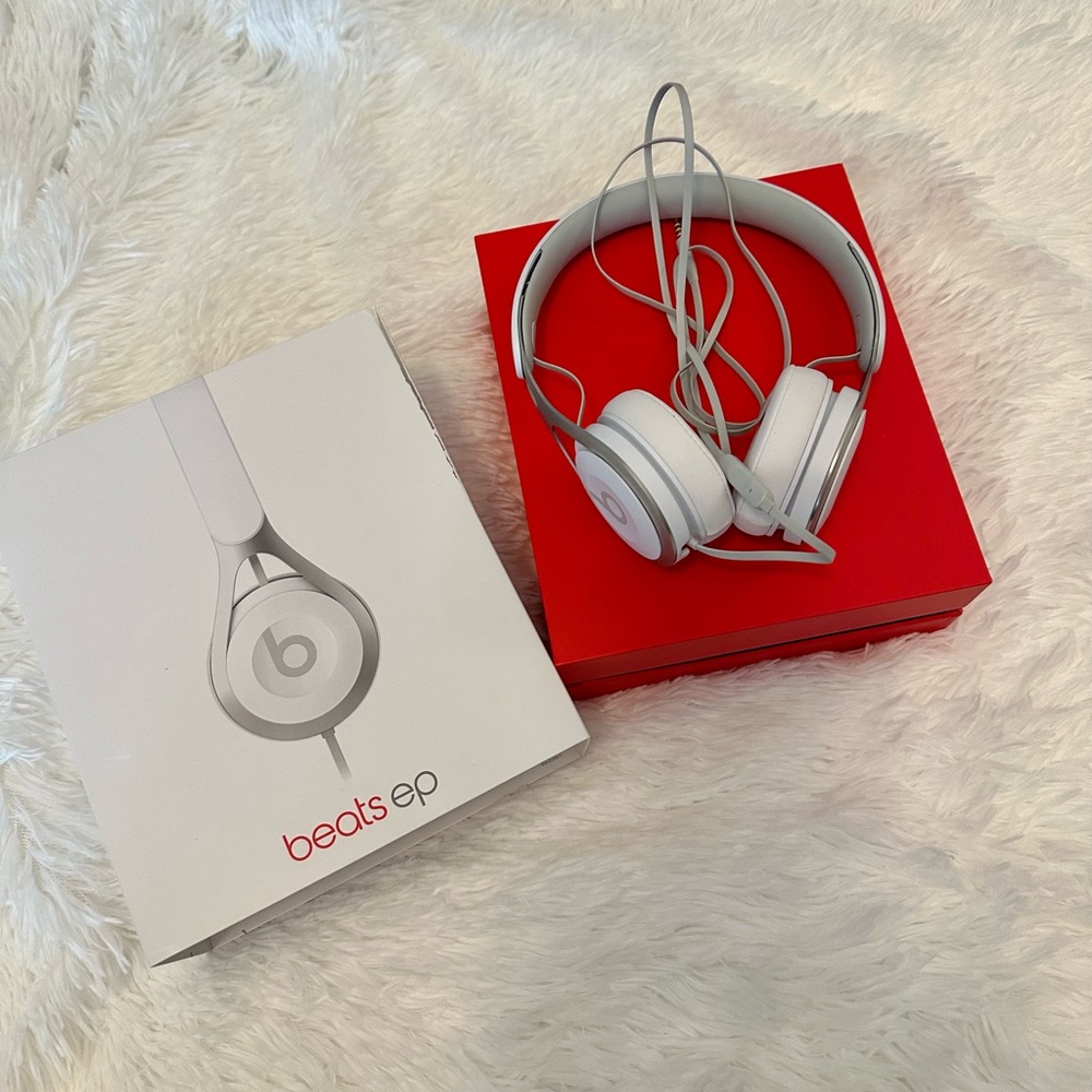 Beats EP headphones white